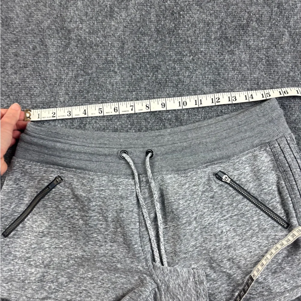 ATHLETA Women’s Grey Heathered Boho Short size: Medium - Picture 7 of 9